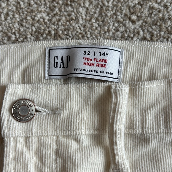 GAP High Rise Corduroy 70's Flare Pants - Picture 2 of 5